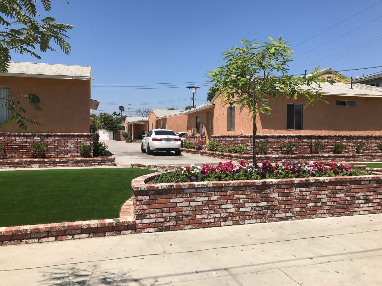 11953 RUNNYMEDE ST exterior