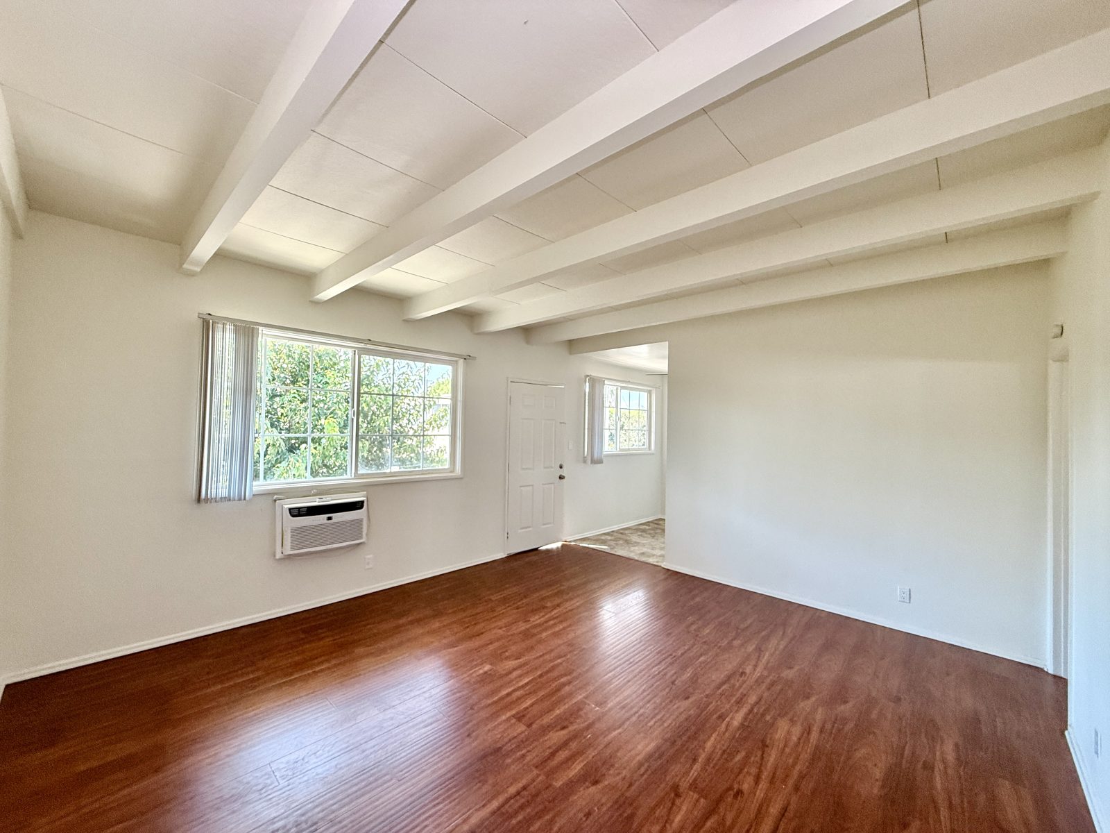 14929 VANOWEN ST Apt. 14 interior