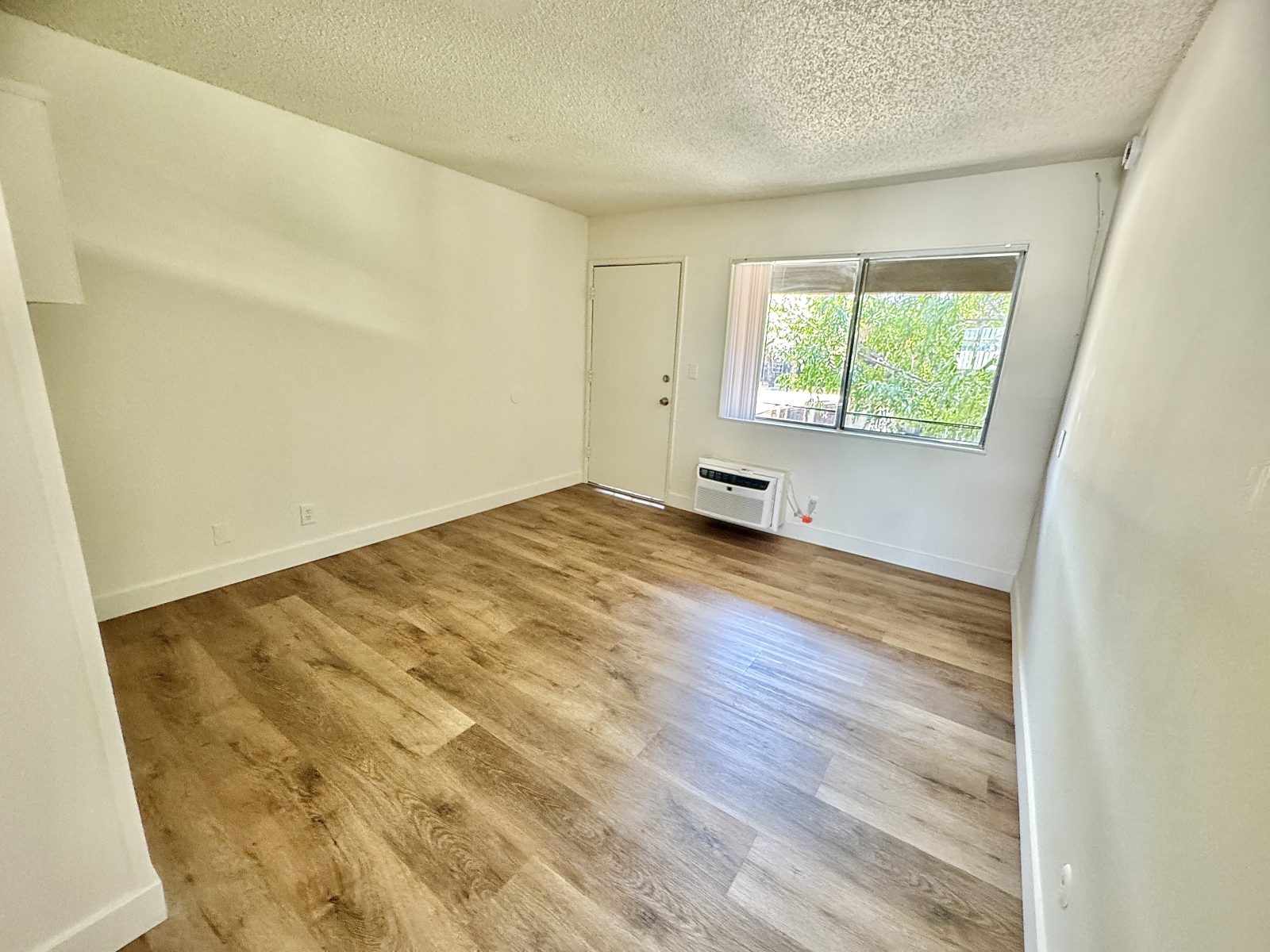 7444 WOODMAN AVE Apt. 205 interior