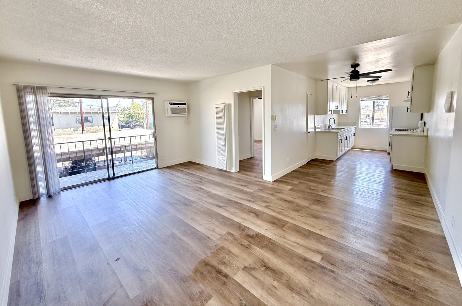8504 Willis Ave. Apt. 29 interior